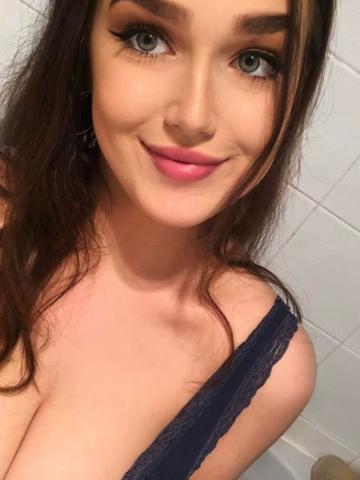 Ева